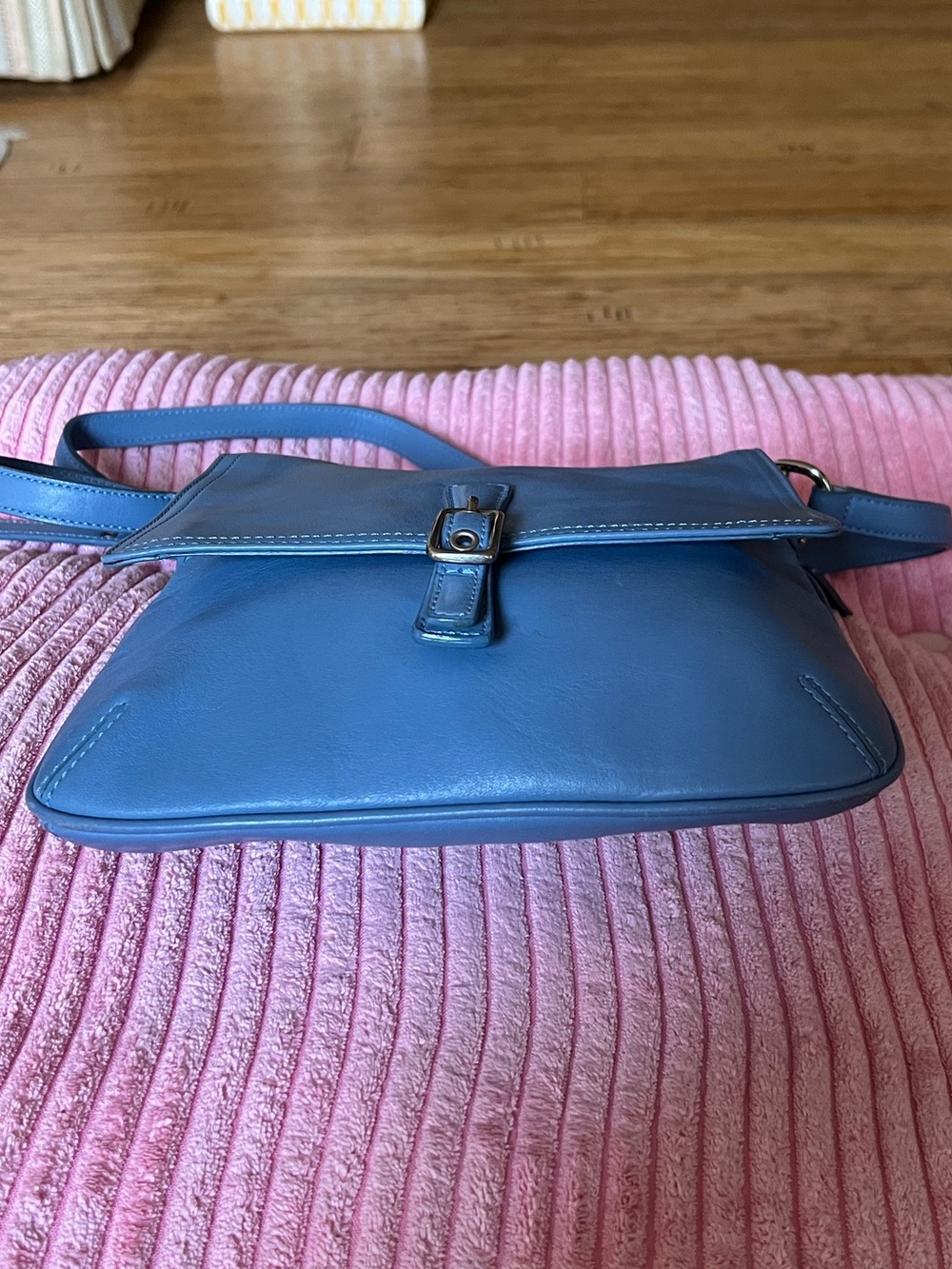 Coach Vintage Legacy Slim Flap Crossbody Bag - Picture 13 of 15